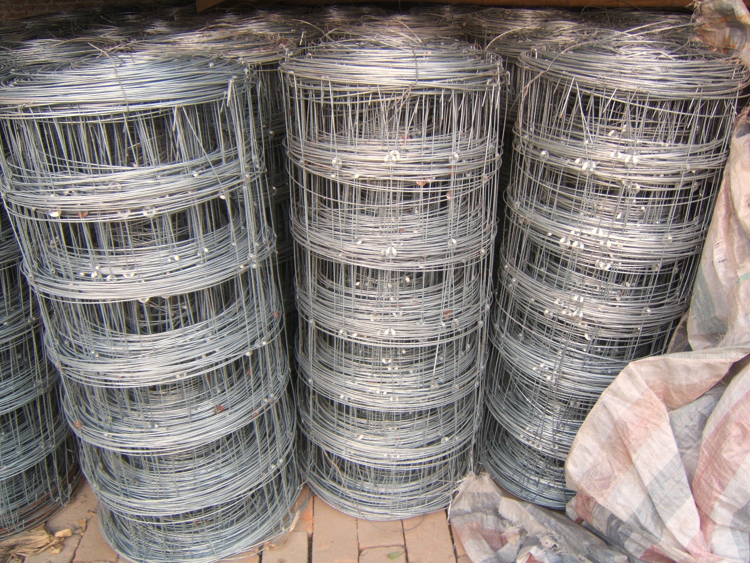 Galvanized Horse/Sheep Wire Cheap Cattle/Field Fencing Livestock Wire
